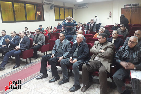 الحضور بندوة مجلس الشباب المصري