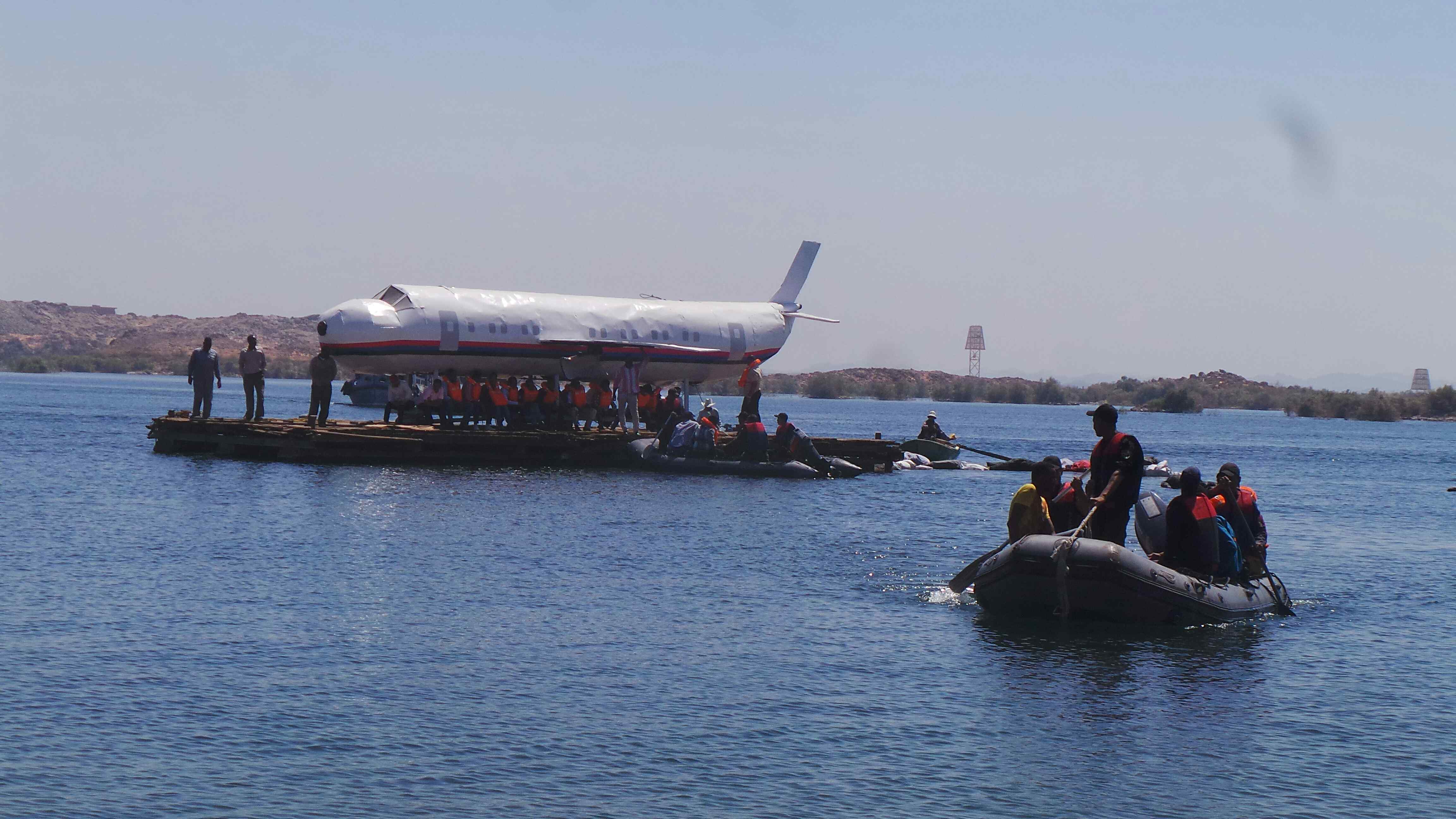 تجربة طوارئ بمطار أسوان (6)