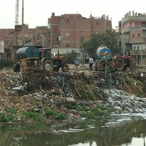 إلقاء مياه الصرف الصحى ببحر فاقوس