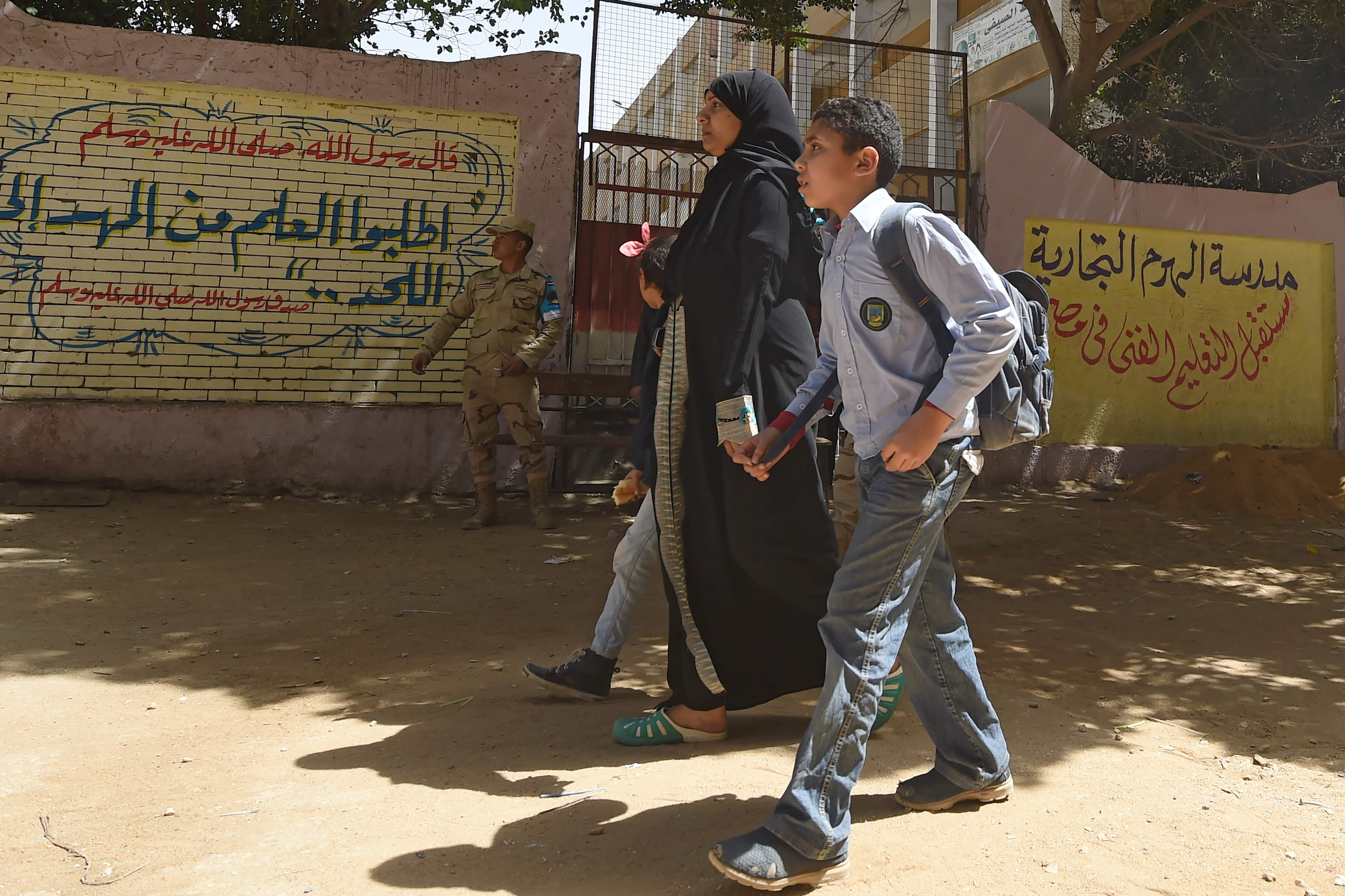 تسلم  اللجان الانتخابية