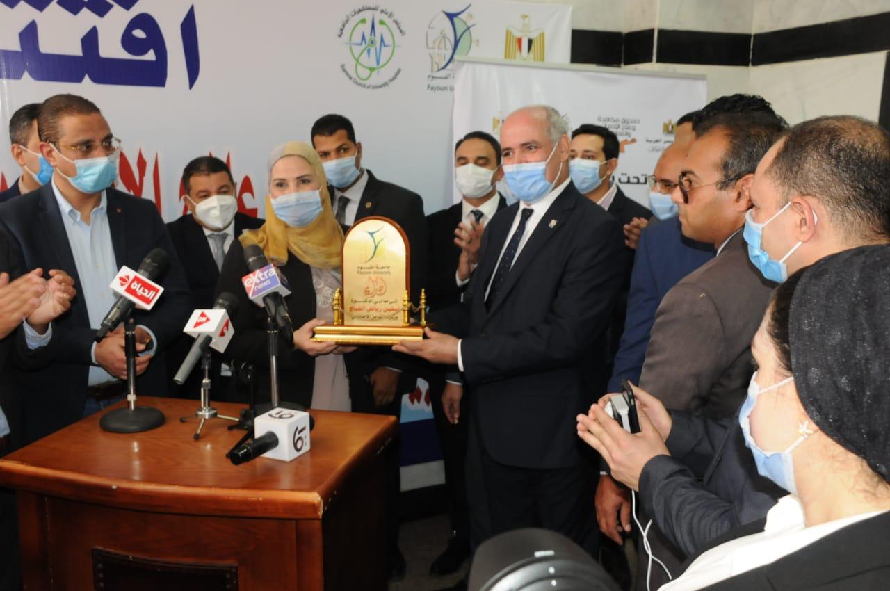 خلال افتتاح مركز علاج الادمان خلال افتتاح مركز علاج الادمان