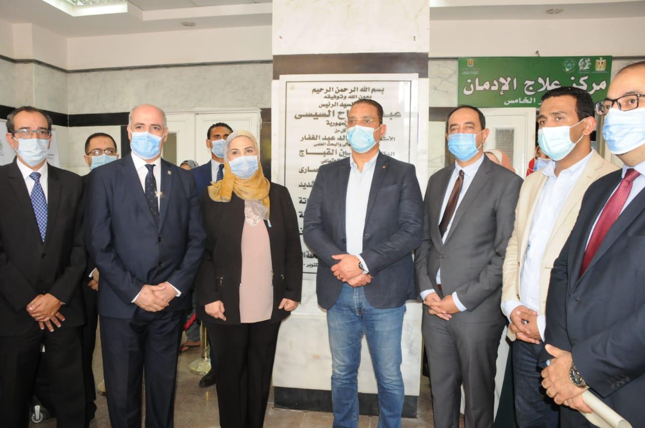 وزيرة التضامن ومحافظ الفيوم وزيرة التضامن ومحافظ الفيوم