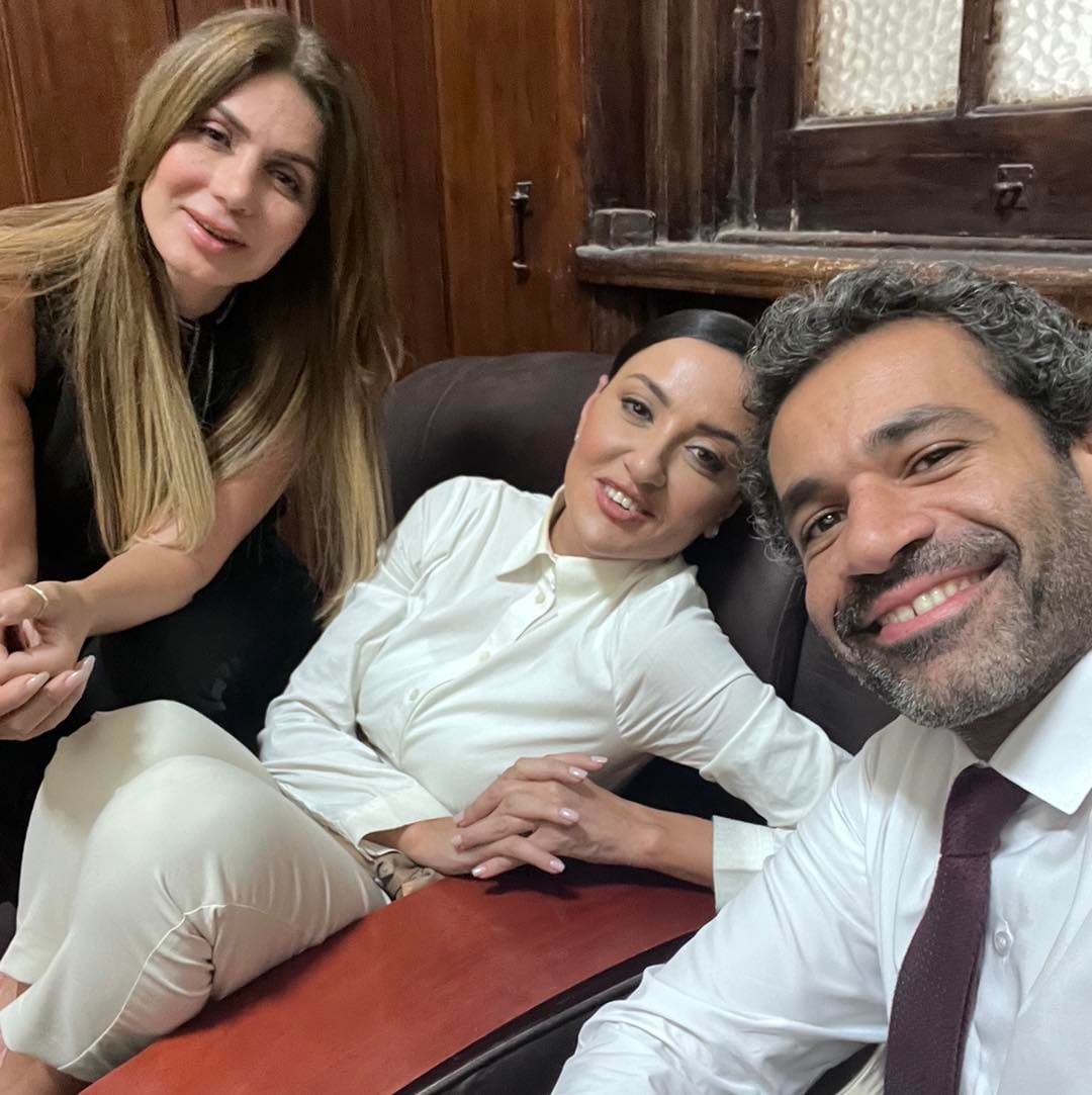 صدقى مع النجمتين حنان مطاوع ونجلاء بدر صدقى مع النجمتين حنان مطاوع ونجلاء بدر