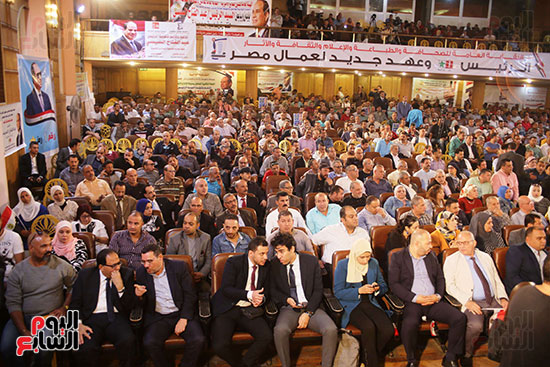 أعضاء نقابة العاملين بالصحافة يدعمون السيسى أعضاء نقابة العاملين بالصحافة يدعمون السيسى