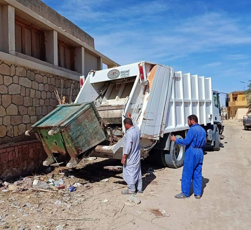أعمال النظافة بواحة سيوة أعمال النظافة بواحة سيوة