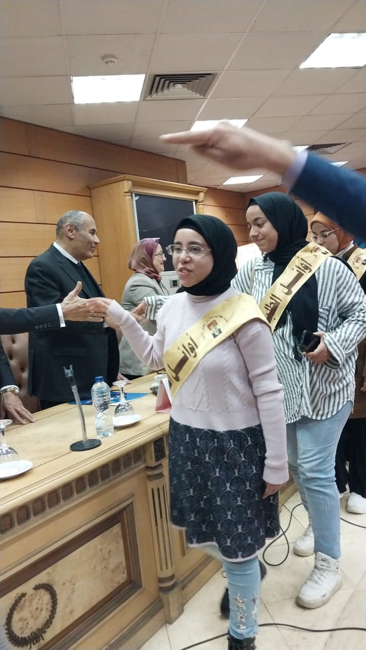 فريق من الطلاب المتفوقين بكفر الشيخ فريق من الطلاب المتفوقين بكفر الشيخ
