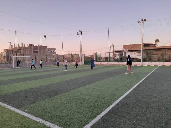 جانب من تدريب الفتيات بالمشروع القومي بأسوان جانب من تدريب الفتيات بالمشروع القومي بأسوان