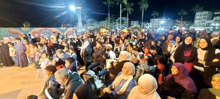 حضور فعاليات الليالي الرمضانية الثقافية بالأقصر حضور فعاليات الليالي الرمضانية الثقافية بالأقصر
