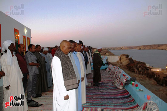 الصلاة في الجزيرة الصلاة في الجزيرة