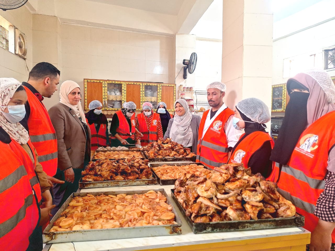 طبخ الدجاج وإعداد الوجبات طبخ الدجاج وإعداد الوجبات