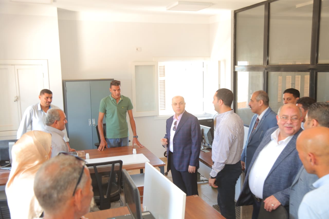 محافظ كفر الشيخ يتفقد مجمع خدمات المواطنين بالجزيرة الخضراء محافظ كفر الشيخ يتفقد مجمع خدمات المواطنين بالجزيرة الخضراء