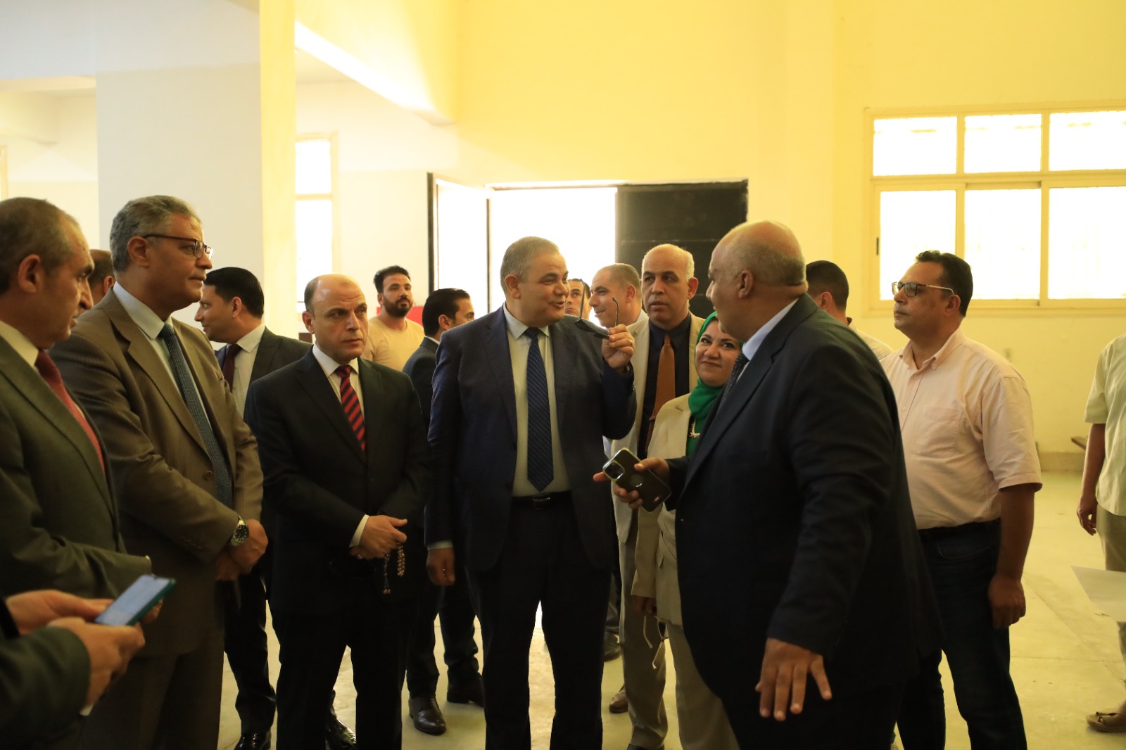 محافظ كفر الشيخ يتفقد ورش ومعامل كلية الهندسة بالجامعة محافظ كفر الشيخ يتفقد ورش ومعامل كلية الهندسة بالجامعة
