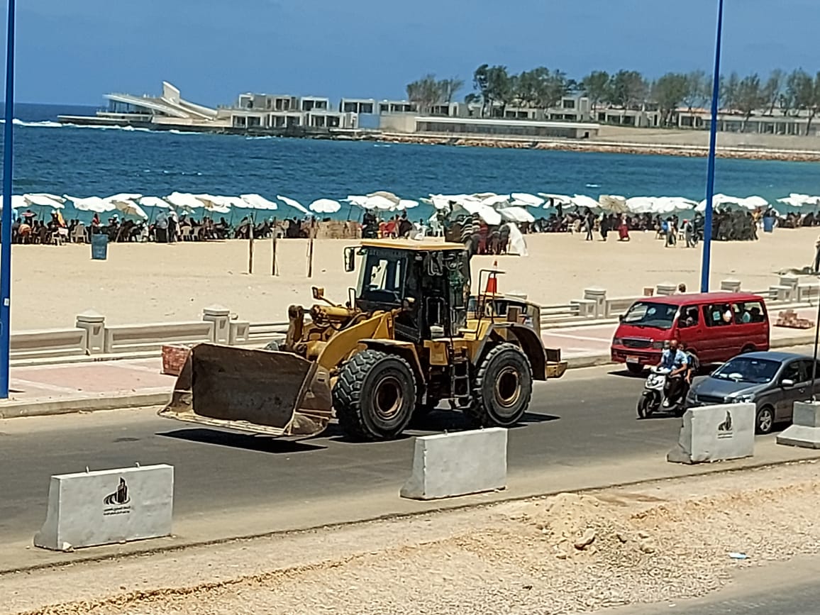 العمل على قدم وساق في المشروع 11 العمل على قدم وساق في المشروع 11