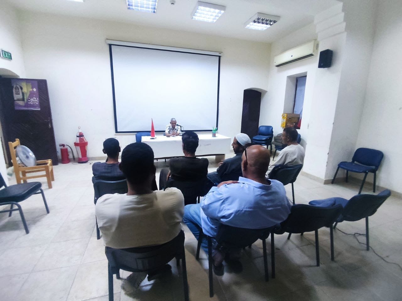 لقاءات تعليمية وورش عمل متنوعة ضمن الانشطة الصيفية بالاقصر لقاءات تعليمية وورش عمل متنوعة ضمن الانشطة الصيفية بالاقصر