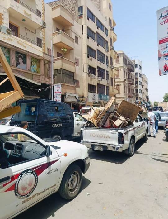 منشآت الأقصر تنجح في ضبط وتحرير 90 محضرا ومخالفة منشآت الأقصر تنجح في ضبط وتحرير 90 محضرا ومخالفة