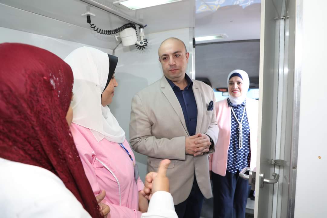 محافظ بني سويف يتفقد القوافل الطبية محافظ بني سويف يتفقد القوافل الطبية