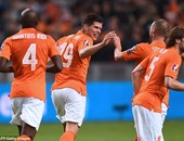 شنايدر وديباى فى هجوم هولندا أمام كازاخستان لتحقيق حلم اليورو