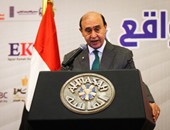 قرار جمهورى بمد خدمة الفريق مهاب مميش عاما لرئاسة هيئة قناة السويس