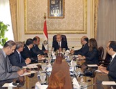 الحكومة تشيد بدور القوات المسلحة والشرطة فى تأمين المرحلة الأولى للانتخابات