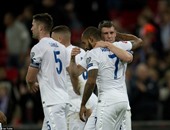 بالفيديو.. إنجلترا تفور على استونيا 2-0.. وسويسرا تتأهل ليورو 2016