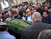 نجوم الفن والسياسة يشيعون جنازة الفنان حمدى أحمد من مسجد الحصرى بأكتوبر