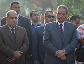 خلال جولته بالمنيا.. وزير التعليم يحيل 82 معلمًا للتحقيق لتغيبهم عن العمل
