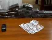 اخبار ضبط مؤذن وتاجر بحوزتهما مخدرات وفرد خرطوش وأموال مزيفة