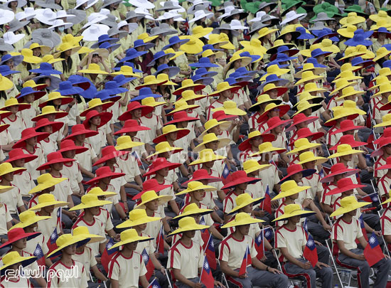  الحرس الشرفى يرتدى قبعات ذات ألوان متناسقة -اليوم السابع -10 -2015