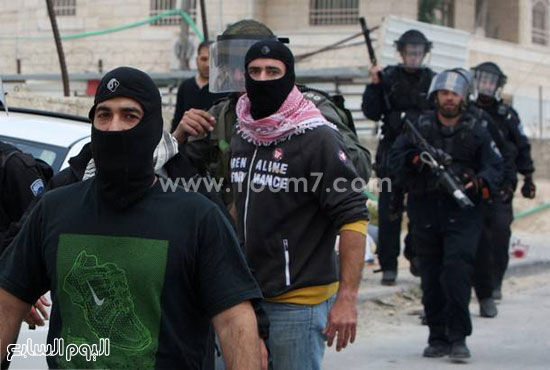 	عناصر المستعربين يرتدون الكوفية الفلسطينية -اليوم السابع -10 -2015