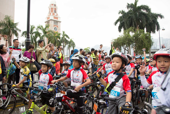 استعداد الأطفال لبدء سباق الدراجات  -اليوم السابع -10 -2015