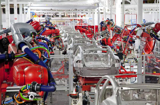 الروبوتات فى المصنع  -اليوم السابع -10 -2015