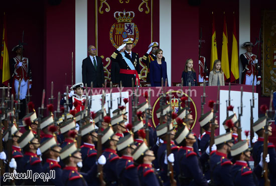 يتميز اليوم بالاحتفالات العسكرية التى يحضرها الملك سنويا. -اليوم السابع -10 -2015