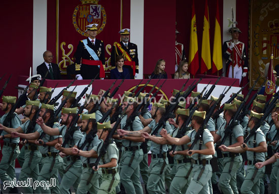	تعتبر إسبانيا دولة ملكية دستورية ولها رئيس للحكومة وحضر هذا العام رئيس الحكومة الإسبانية ماريانو راخوى  -اليوم السابع -10 -2015