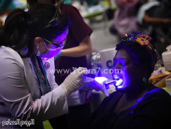 	العناية بأسنان المواطنين فى العيادة الصحية المجانية -اليوم السابع -10 -2015