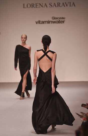 فستان سواريه باللون الأسود -اليوم السابع -10 -2015