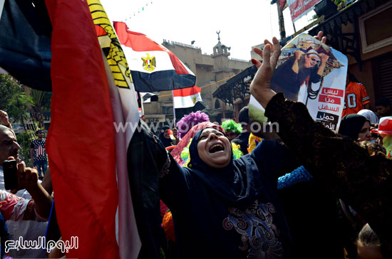 	الفرحة بالأعلام وشعار تحيا مصر -اليوم السابع -10 -2015