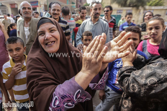 ضحكة مصرية صافية فى طوابير الانتخابات -اليوم السابع -10 -2015