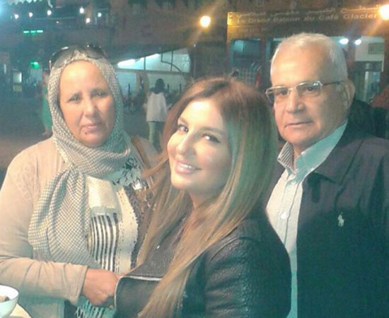 شذى حسون مع والديها -اليوم السابع -10 -2015