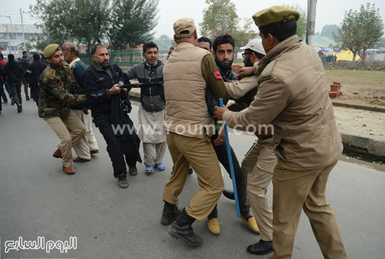 الشرطة الهندية اعتقلت 10 محتجين ضد تحريم الاحتفالات -اليوم السابع -10 -2015