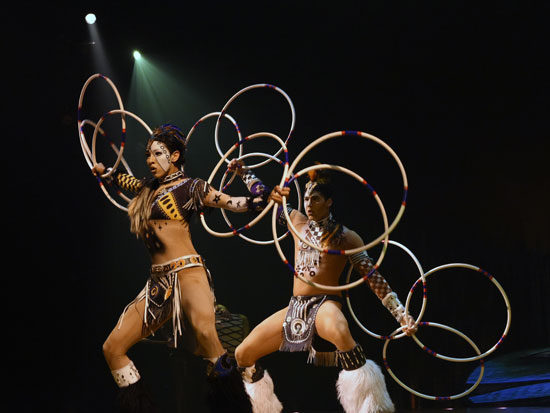 رقصة الهوب الأمريكية فى سيرك دو سوليه  -اليوم السابع -10 -2015