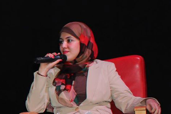هبة سامى المحاضر فى علوم التغيير والعلاقات الإنسانية ومؤسس ومدير صالون عاوز اتغير -اليوم السابع -10 -2015