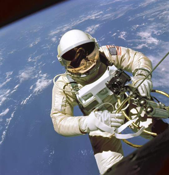 أول رحلة أمريكية للفضاء عام 1965  -اليوم السابع -10 -2015