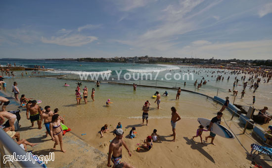 	إقبال على شواطئ بوندى فى سيدنى للتغلب على درجات الحرارة -اليوم السابع -10 -2015