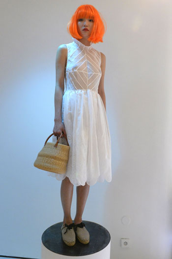 فستان أبيض قصير لإطلالة رقيقة  -اليوم السابع -10 -2015