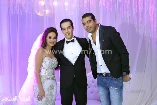 مصمم الأزياء أحمد فايز والعروسان -اليوم السابع -10 -2015