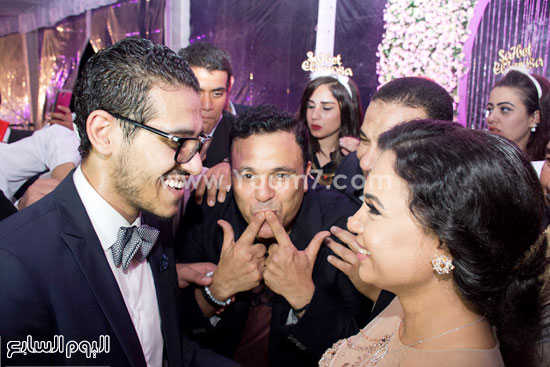 تهنئة للعروسين على طريقة فؤش -اليوم السابع -11 -2015