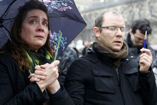 مشاركة المرأة فى مظاهرات ضد الإرهاب بعد تفجيرات شارلى إبدو بفرنسا -اليوم السابع -11 -2015