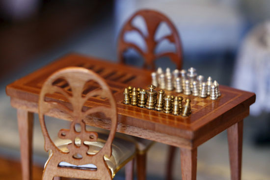 طاولة الشطرنج للدمى -اليوم السابع -11 -2015