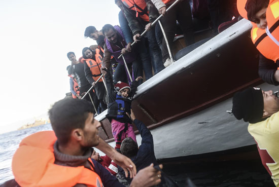 أحداث باريس تؤثر سلبا على أزمة لاجئى أوروبا -اليوم السابع -11 -2015
