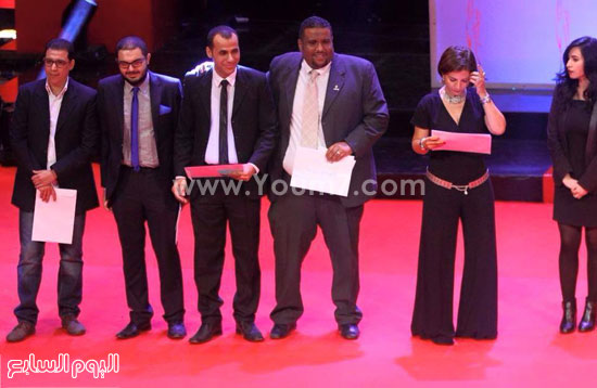 صورة جماعية للفائزين بجوائز نادين شمس  -اليوم السابع -11 -2015